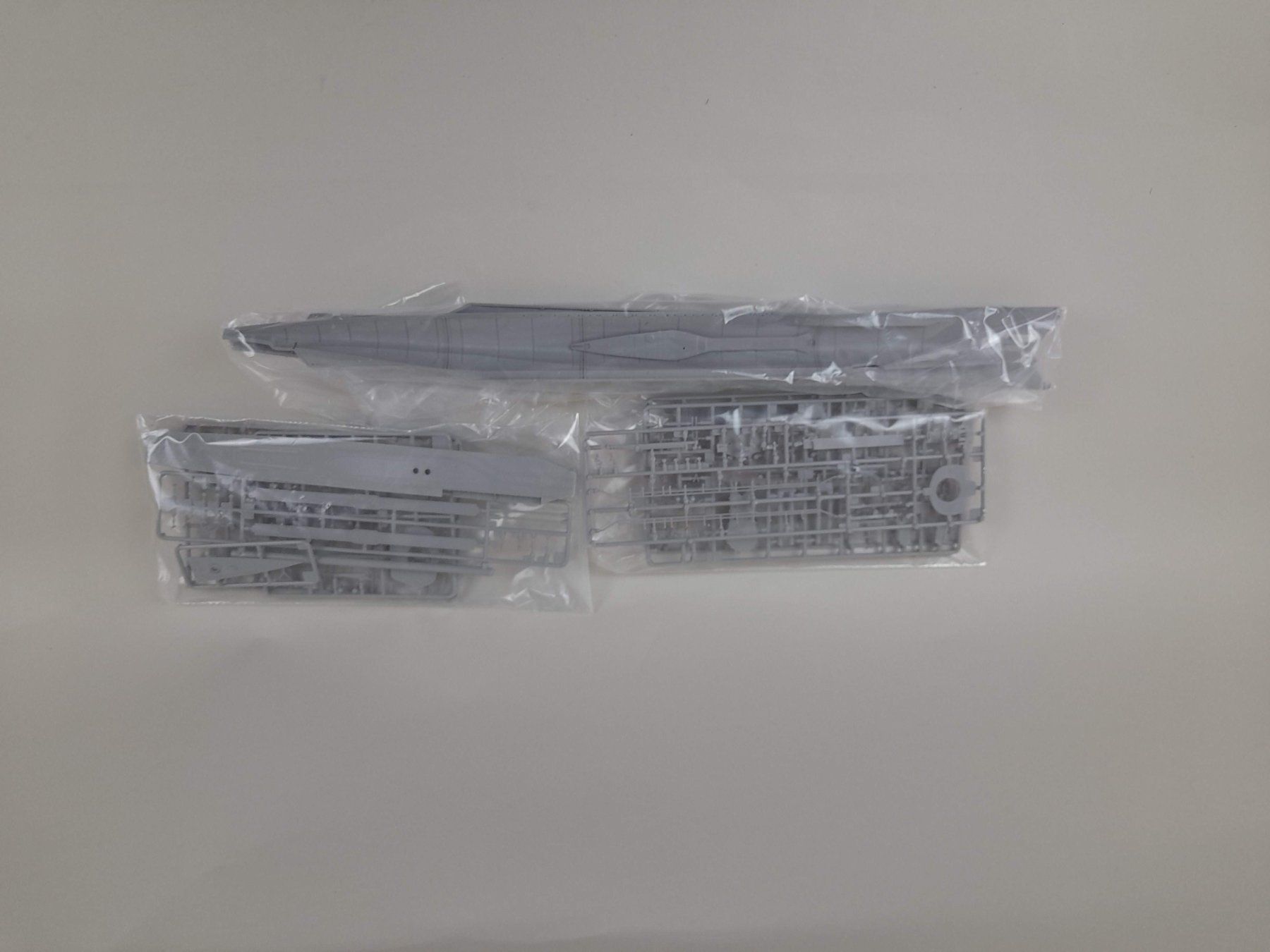 Revell Kit di modellismo & Modellini statici: REVELL German Submarine Type IX C/40 U190 – Nuovo (secondo la descrizione) da Liebefeld venduto da Restwert_Liebefeld 2