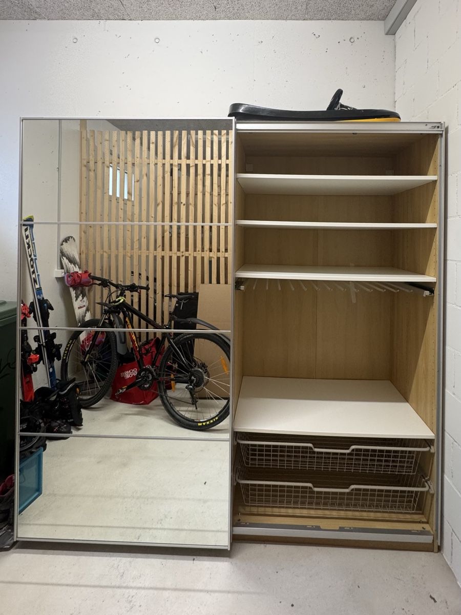 Ikea Armadi: PAX Kleiderschrank – Usato da Bütschwil venduto da mau_26yq 1