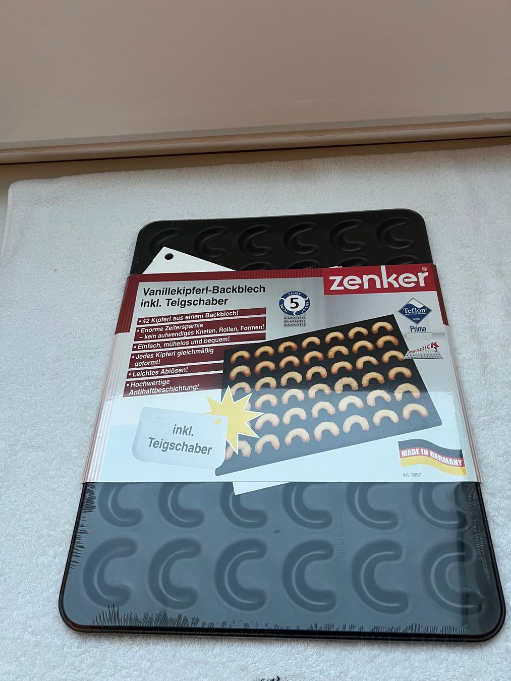 Backformen: Vanillekipferlblech von Zenker – Neu und originalverpackt aus Neukirch / Egnach von Taucher68
