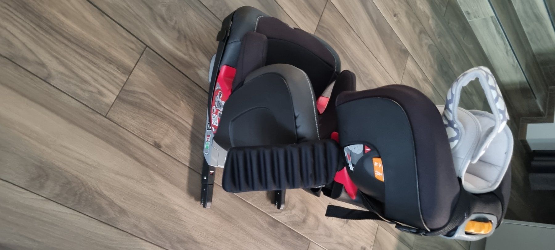 Chicco Seggiolini per auto: Kid car seat (kinder autositz) – Usato da lenzburg venduto da purma 1