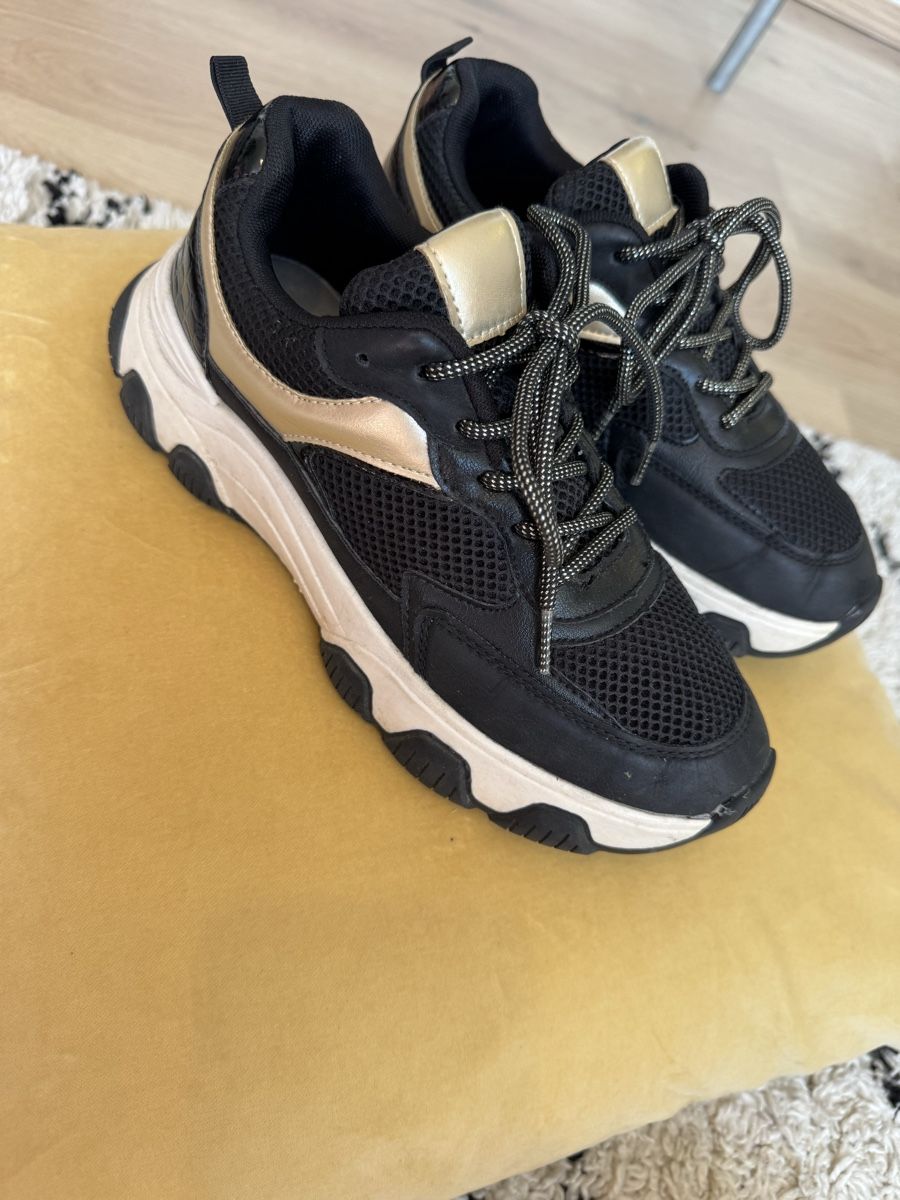 Zara Scarpe da donna: Zara Sneaker Grösse 38 – Usato da Buchs ZH venduto da crazyhandbaggirl123 2