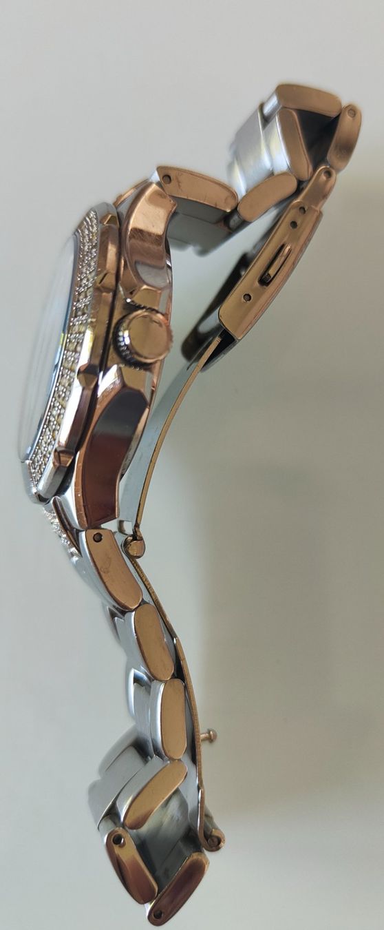 Guess Montres: Guess Damenuhr – D'occasion à Müllheim Dorf par bea1970 1