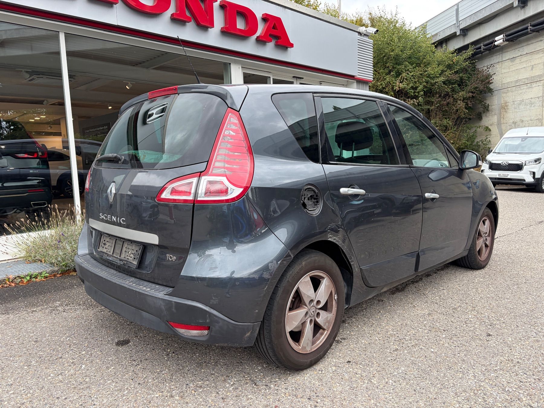 Renault Automobili: RENAULT Megane Scenic 1.4 – Usato da Bern venduto da Garage-Blunier-AG 2