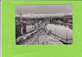 Zürich-Limmatquai-Oldtimer-Central-belebt