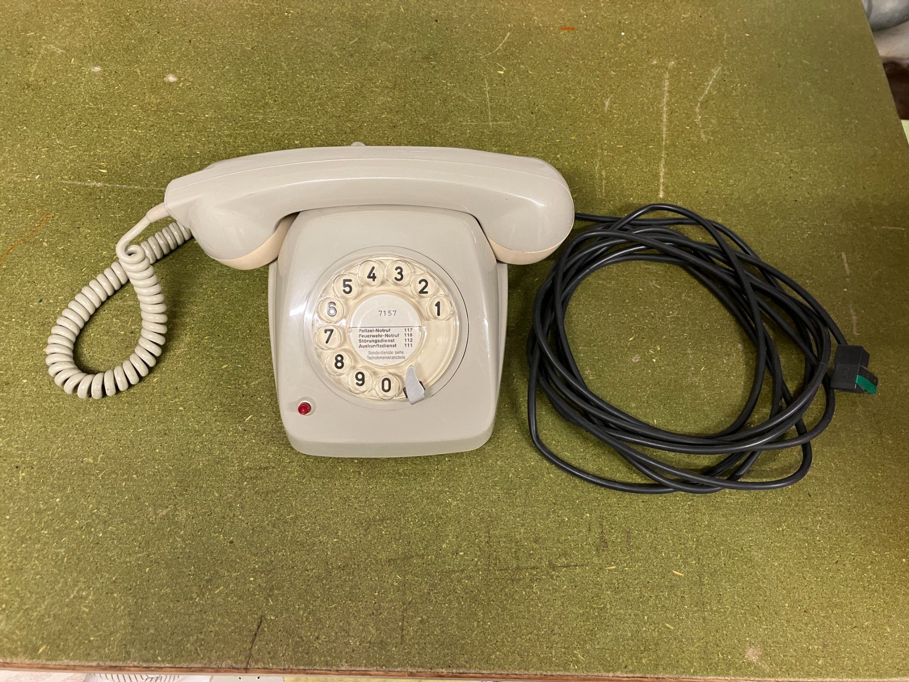 Swisscom Telefoni: Telefon Mod 70 mit Wählscheibe – Usato da Lenk im Simmental venduto da Jrg7410
