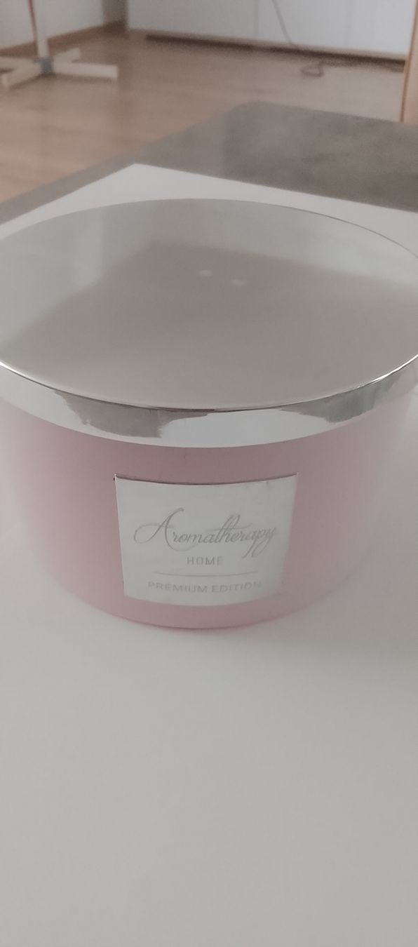 Candele: Duftkerze pink Premium Edition  – Usato da Oberriet SG venduto da snj_bjb7 4