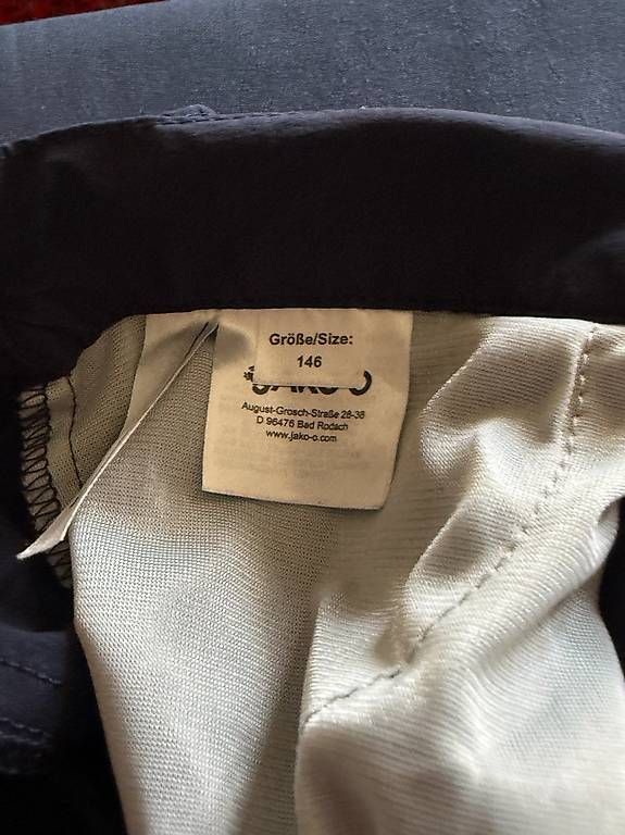 Pantalons: Jako-o zippbare Wanderhose, Grösse 146 – D'occasion à Bern par gugga_73 2
