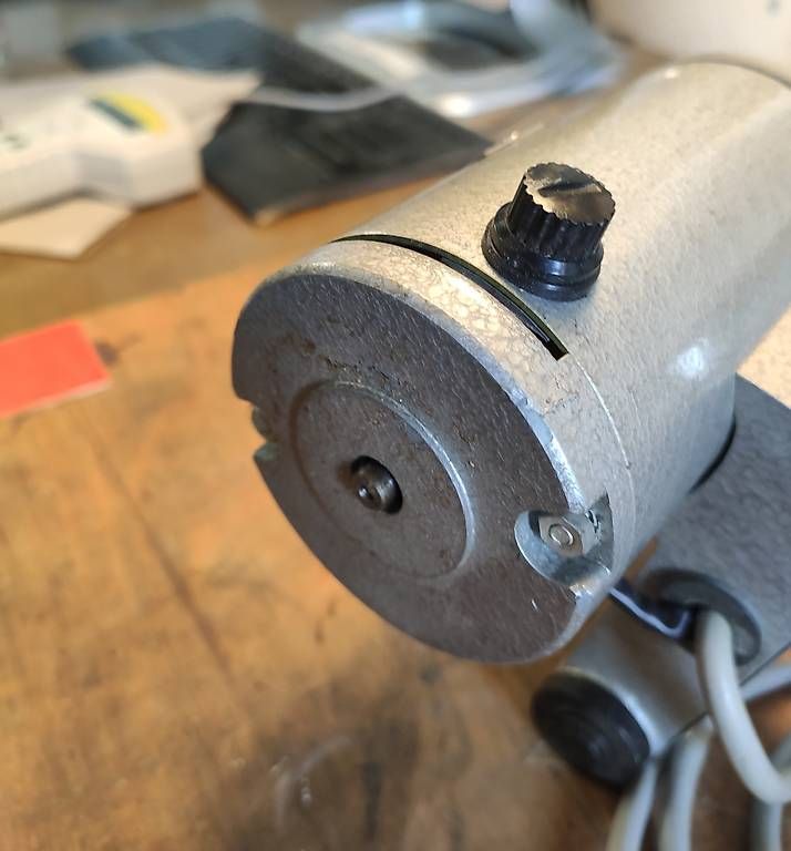 Alle Maschinen: Gravograph Motor R3R – Gebraucht aus Russikon von Eulenfeder 2