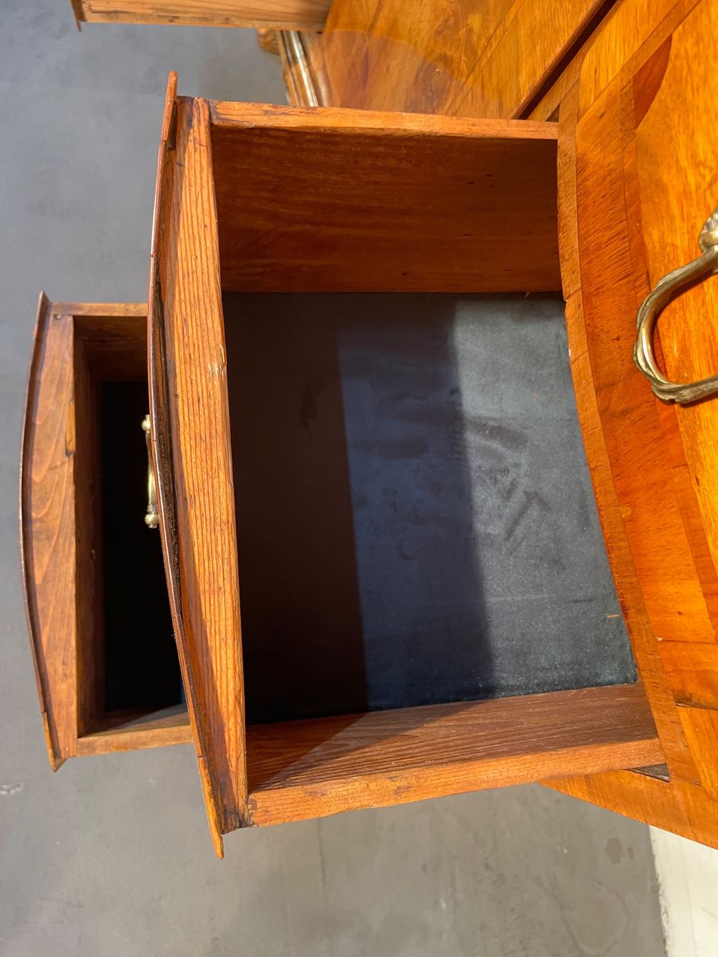 Commodes: Antiker Barock Kommoden. Neue restauriert, mit Schellack – D'occasion à Langendorf par zloker 5
