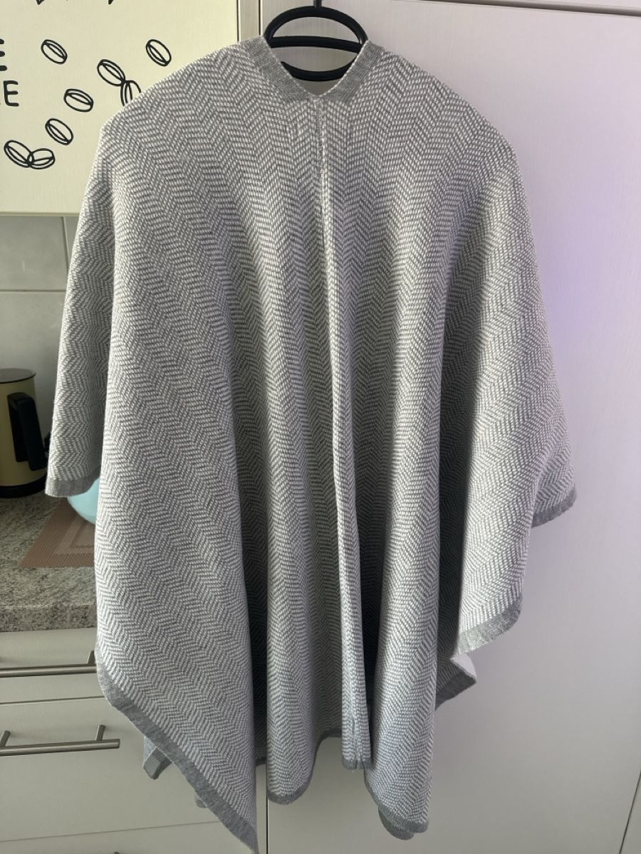 Altro in Moda donna: French Connection Poncho, Grau, One Size, Herbst – Nuovo (secondo la descrizione) da Basel venduto da ros_sb8c 3