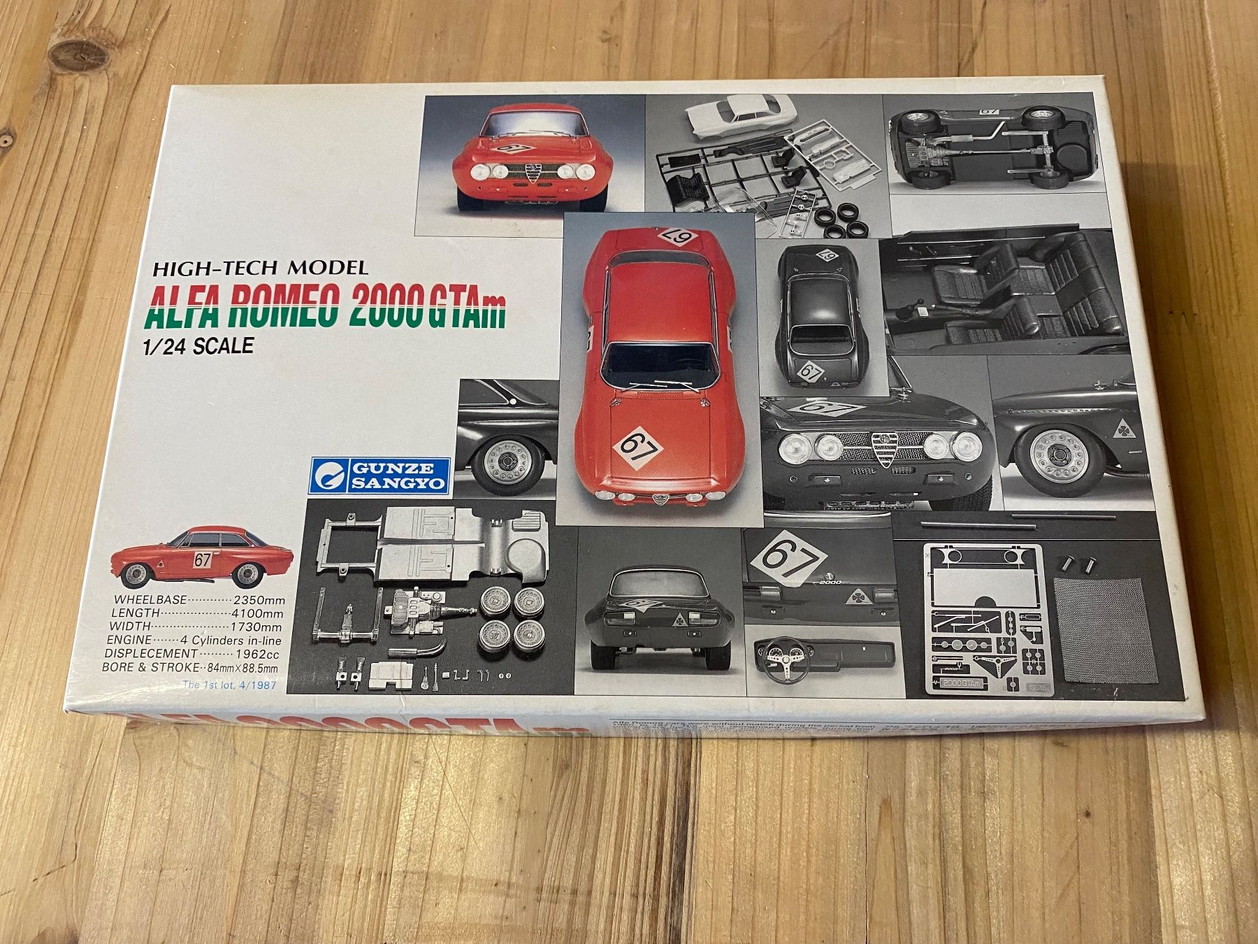 Kit di modellismo & Modellini statici: Alfa Romeo 2000 GTAm 1:24 / High-Tech Model – Nuovo (secondo la descrizione) da Zürich venduto da Matteo6