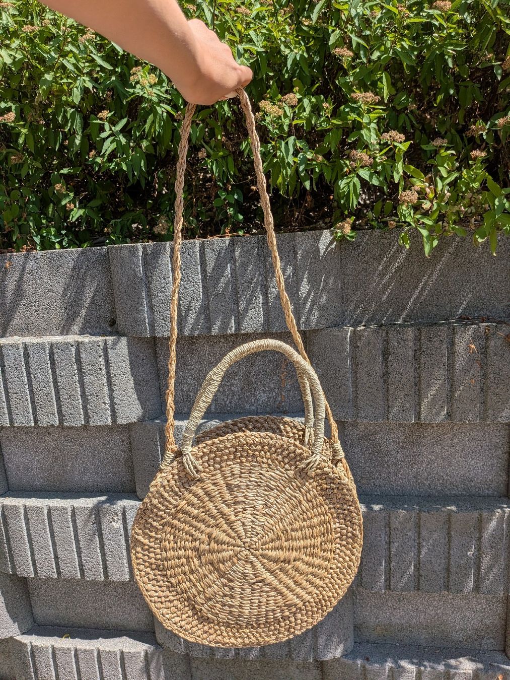 Taschen für Damen: Round Straw Bag With Braided Straps, Excellent Condition – Neu (gemäss Beschreibung) aus Herzogenbuchsee von sdu_sbb 3