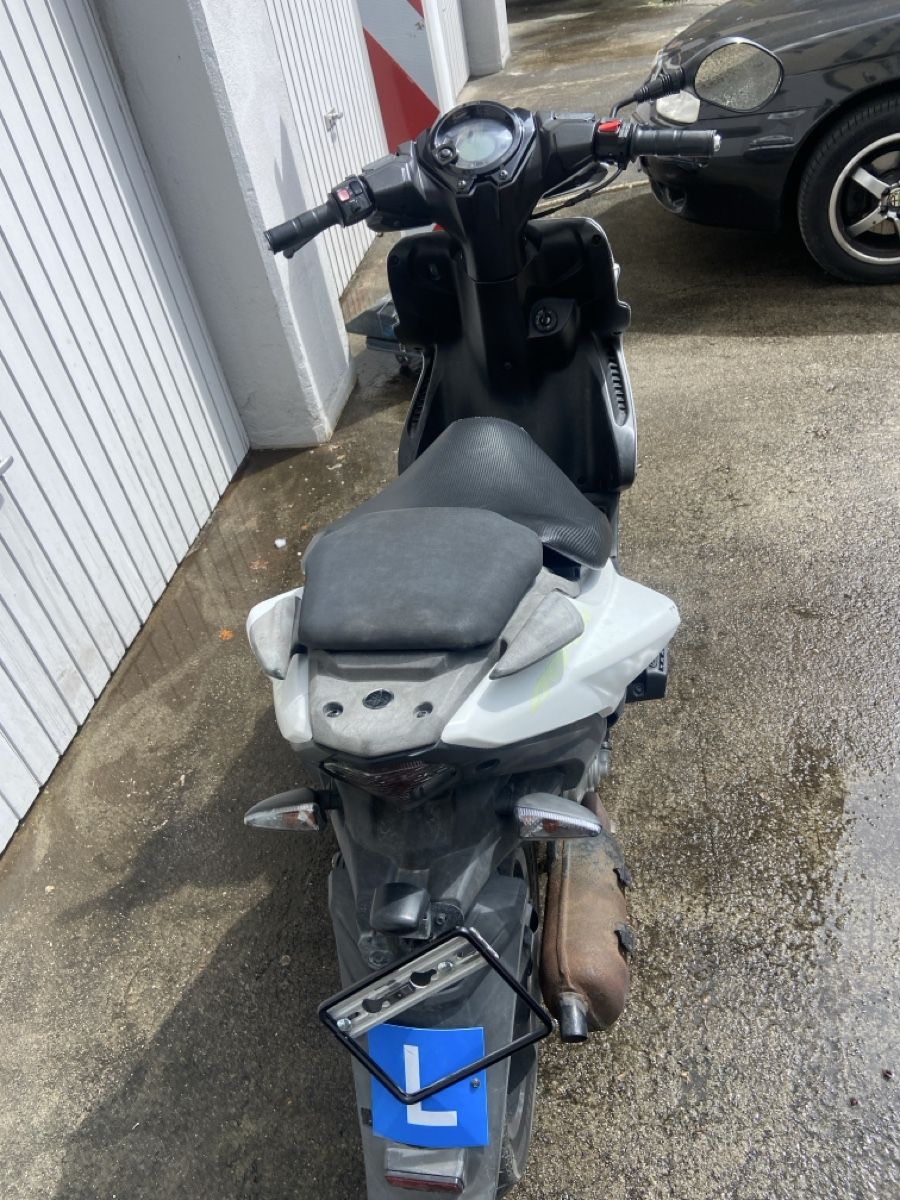 Yamaha Scooter: Yamaha AEROX  – Usato da luzern venduto da bbbb 3