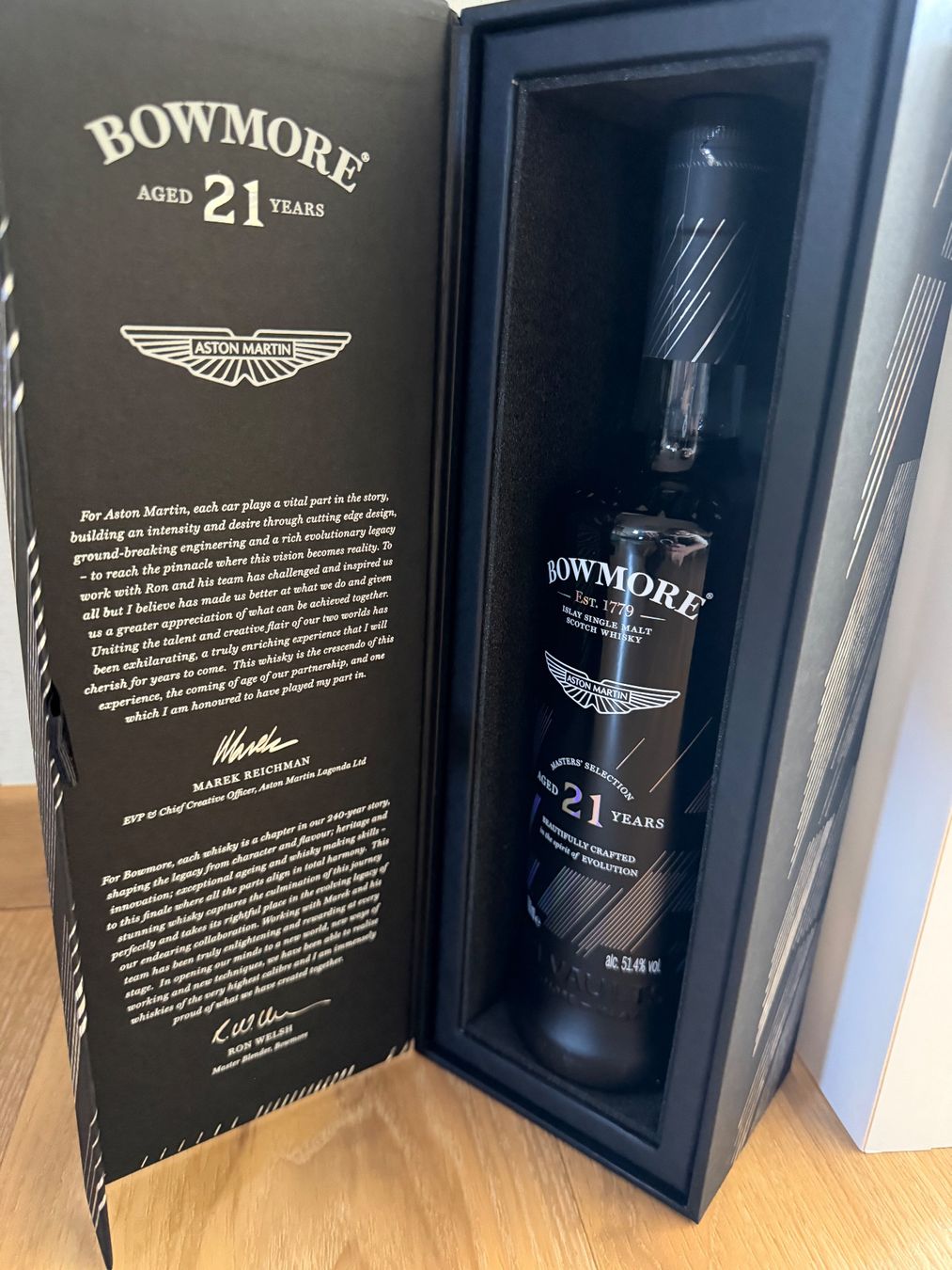 Bowmore Bevande alcoliche: Bowmore 21y Aston Martin Edition 4 - Masters' Selection – Nuovo e nell'imballaggio originale da Mont-sur-Lausanne venduto da Zoro_gx8c 1