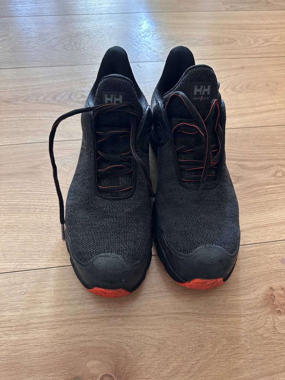 Helly Hansen Scarpe da uomo: Helly Hansen Arbeitsschuhe, Gr. 43 – Usato da Bern venduto da ed_z717 1