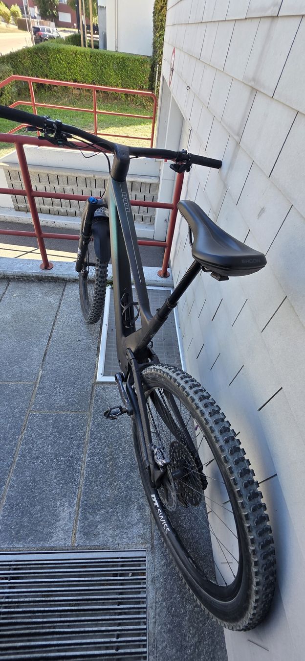 Scott Biciclette: Scott Genius 910 AXS  – Usato da zürich venduto da rexa03 3