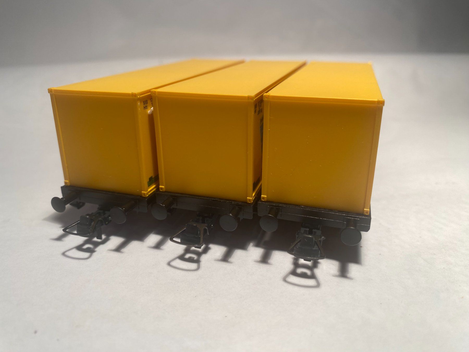 Roco Modellini di ferrovie: ROCO 3x 47251 Containerwagen "Deutsche Post Freeway" DB, DC – Usato da Buchrain venduto da Modellbahn11 3