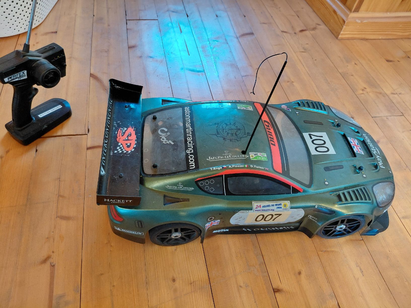 Modellismo RC: RC Nitro Kyoscho 1/8 Car – Usato da Sax venduto da Ueli1995 1