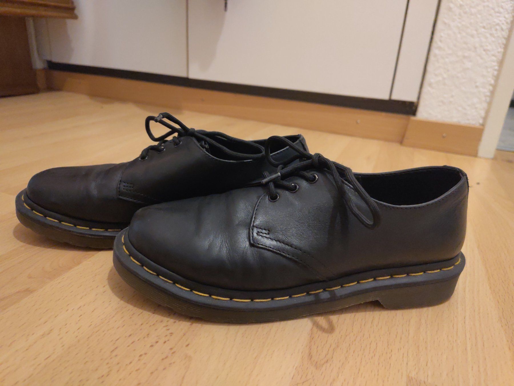 Dr. Martens Scarpe da donna: Dr. Martens original – Usato da Luzern venduto da Carmen.Steiger 1