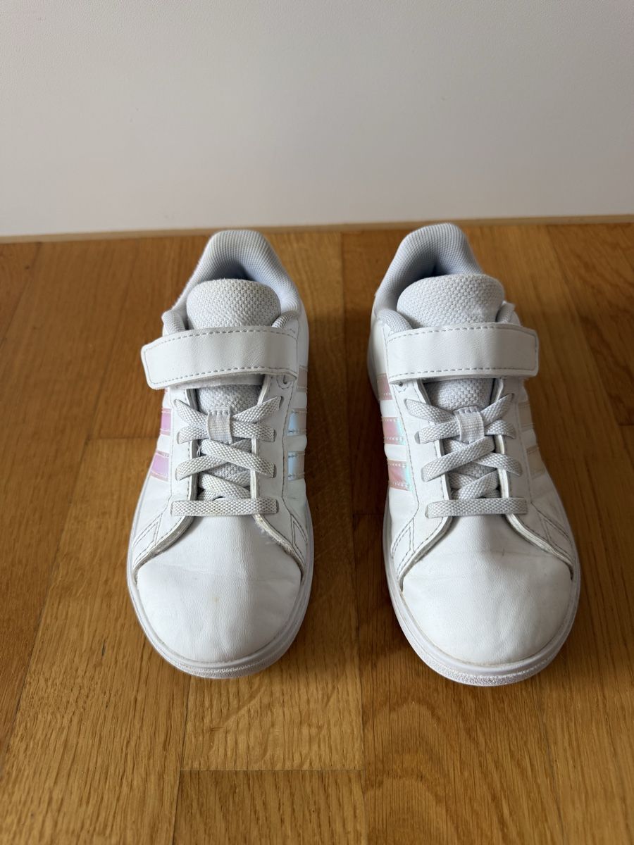 Adidas Scarpe per ragazze: Adidas Turnschuhe gr. 30 – Usato da Seuzach venduto da Eve87 1