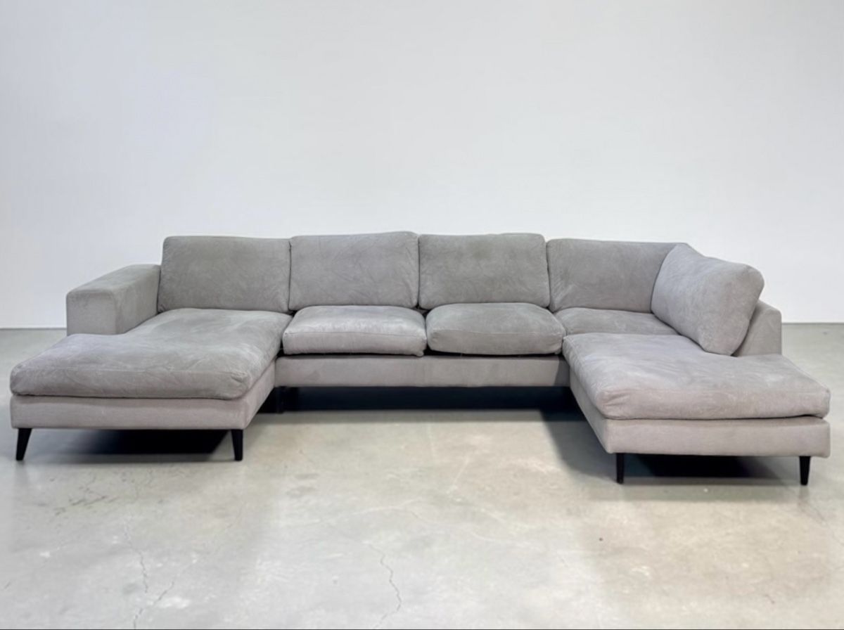 Sofas: Ecksofa-Set Hellgrau Mit all den Kissen – D'occasion à Fehraltorf par Sofalab.swiss 6