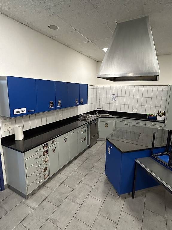 Cuisines complètes: Kochschule 4 Stationen , küche – D'occasion à Stans par Benzen 3