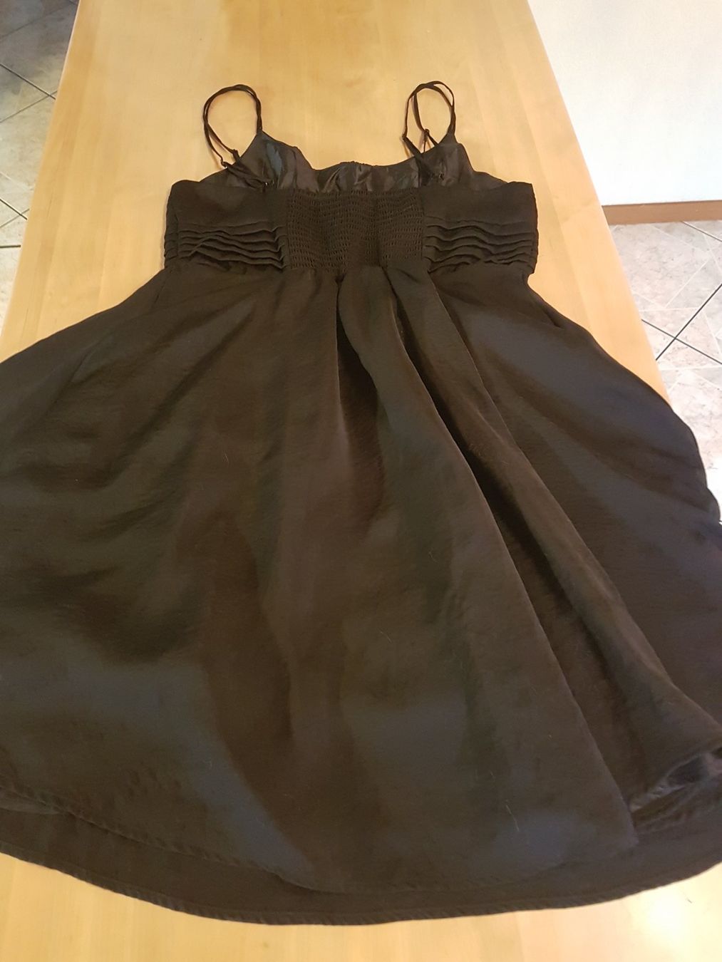 H&M Vestiti: Robe taille 40 marque H&M – Usato da Villiers venduto da san_jn5w 6
