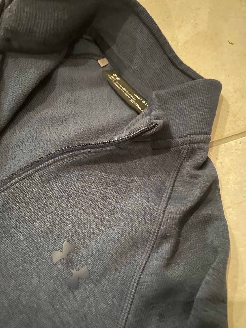 Fila Lotti di vestiti: Fila Ski-Anzug Set, neuwertig , Grösse M, Underarmor Pulli – Nuovo (secondo la descrizione) da Grüningen venduto da kleiderstar 4