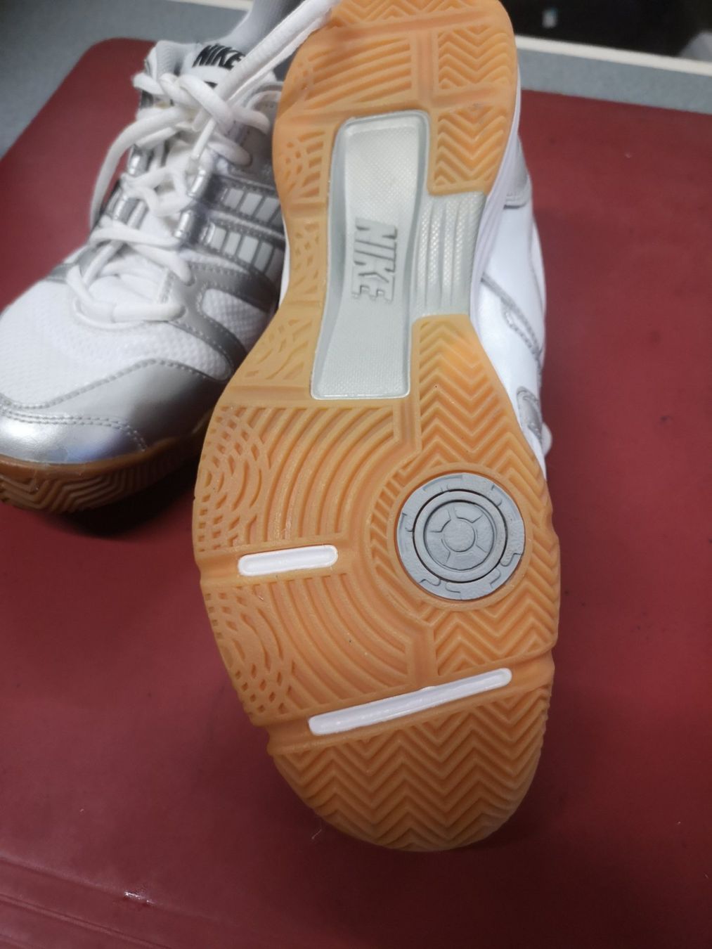Nike Herrenschuhe: Nike – Neu und originalverpackt aus Möhlin von Highwaytom 1