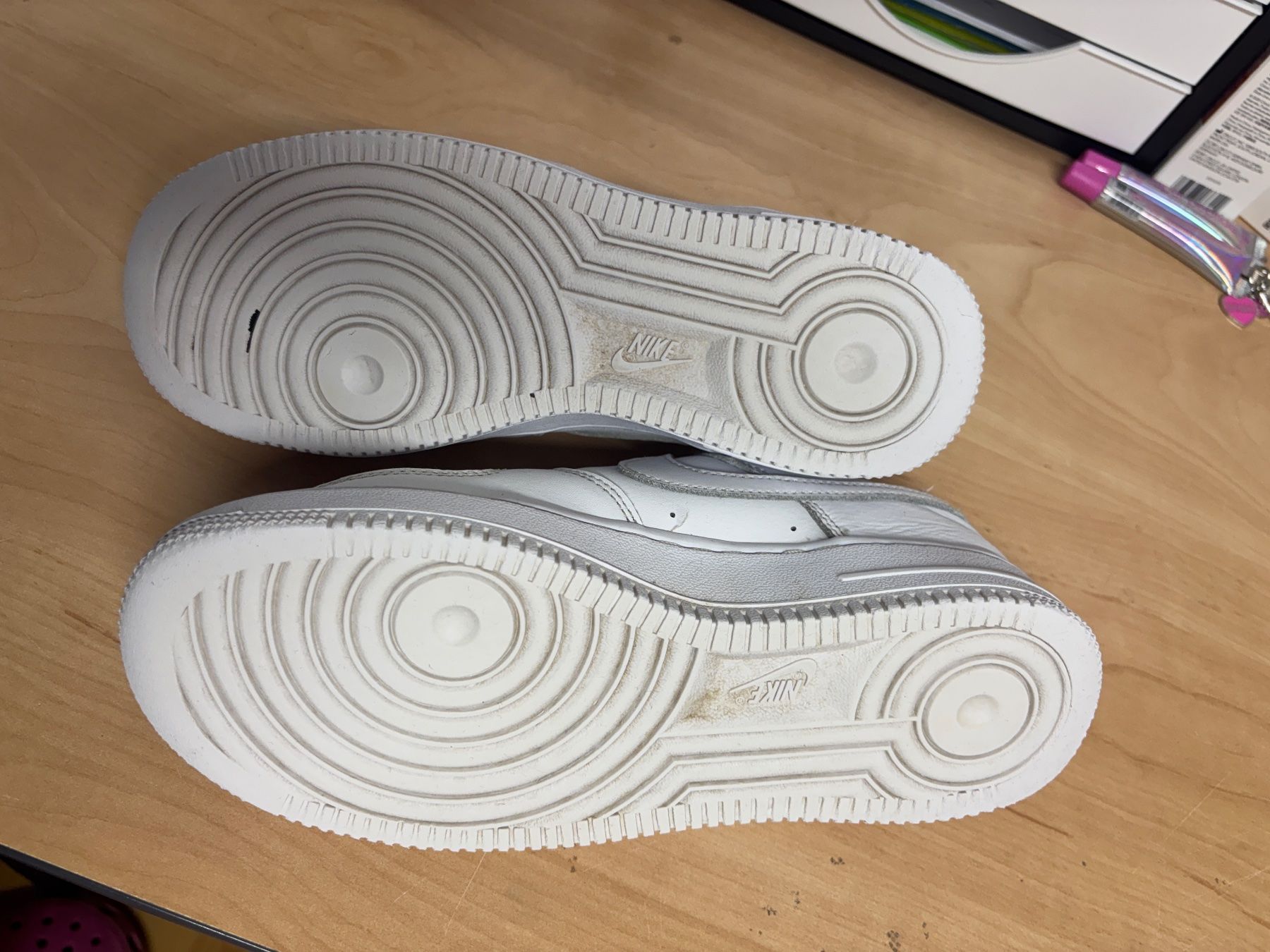Nike Herrenschuhe: Nike Air Force 1 Grösse 37.5 – Gebraucht aus Schwarzenberg LU von Ffrnzi 2