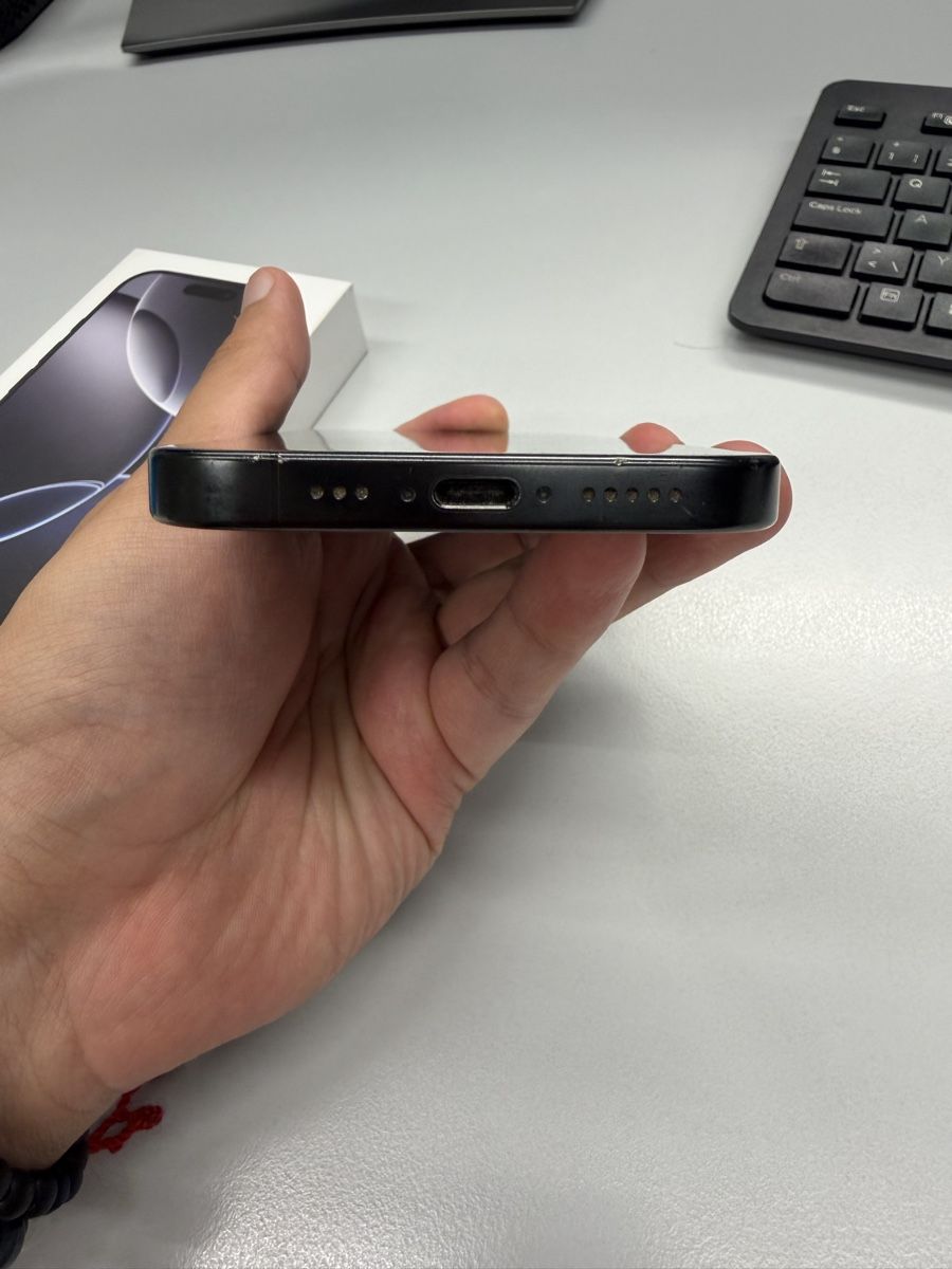 Apple Handys / Smartphones: iPhone 16 pro 128GB – Gebraucht aus Zürich von Yoni_to 5