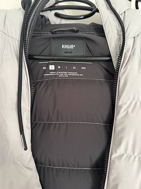 Giacche: Winter Jacke KHUJO – Usato da Balsthal venduto da Kalii1 2