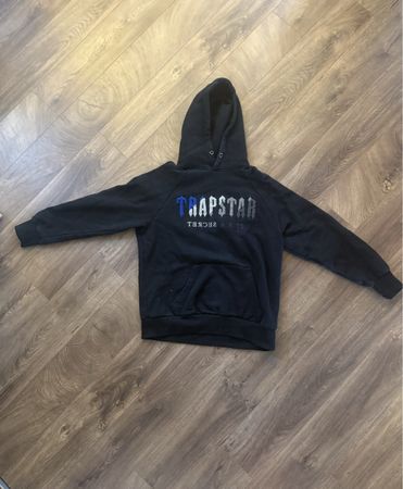 Kapuzenpullover Trapstar schwarz mit Logo guter Zustand
