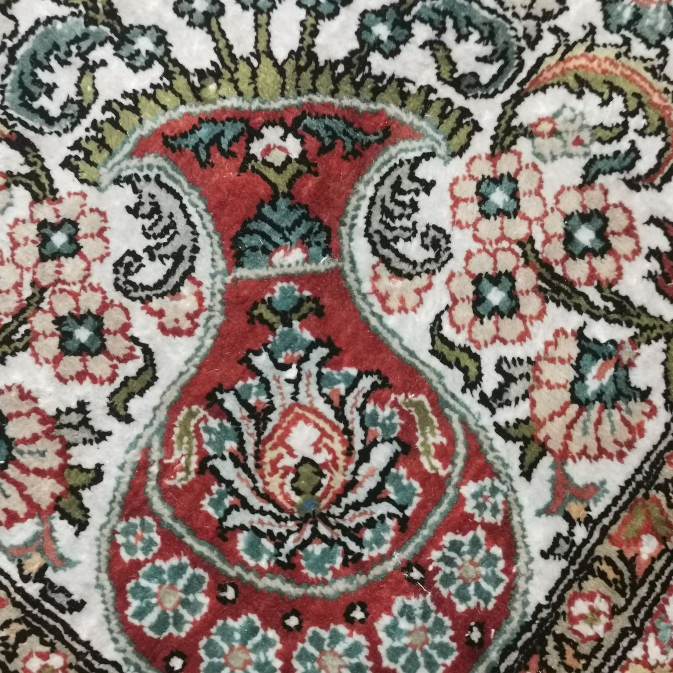 Tappeti: Medallion Seiden Orientteppich – Usato da Dübendorf venduto da Babyl2945 8