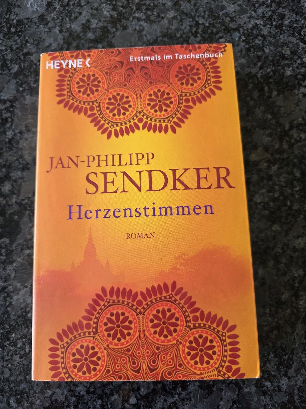 Bücher: Jan Philipp Sendeker "Herzenstimmen" – Gebraucht aus Winterthur von Guettinger01