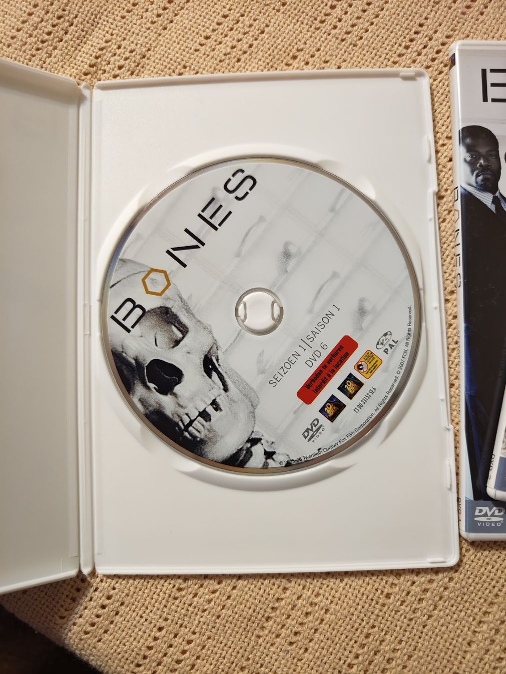 Alle DVDs: DVD Bones - L'intégrale des saisons 1 à 10 – Gebraucht aus Le Séchey von camg202 3