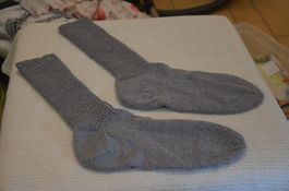 NO 40 - SOCKEN - HANDARBEIT - NEU (AAA-LLL)
