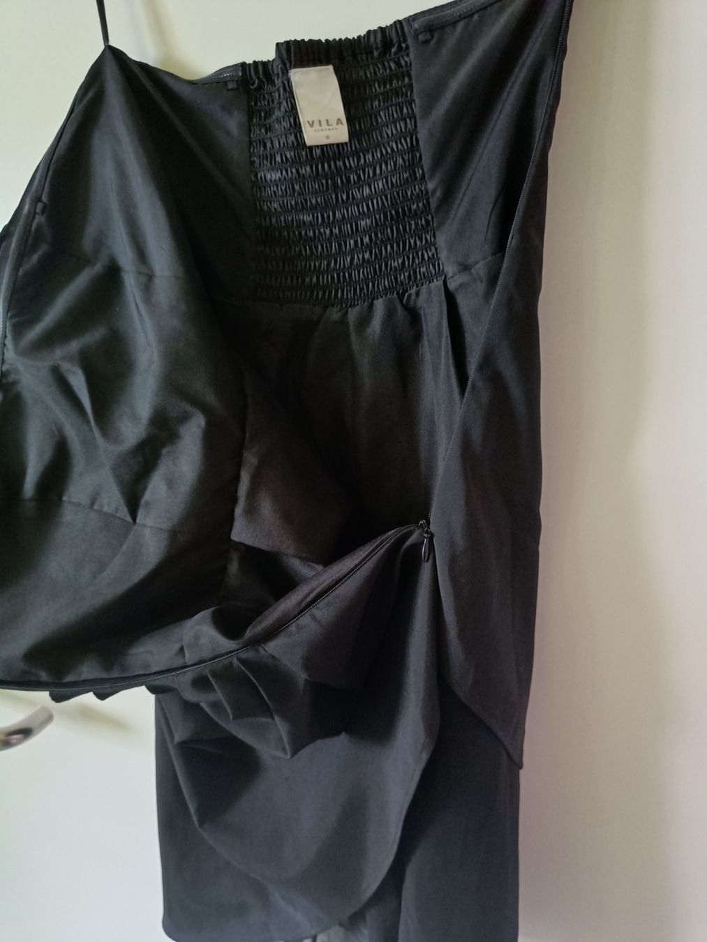 Vila Vestiti: Cocktailkleid Vila Grösse S – Usato da Jaberg venduto da urig17. 4