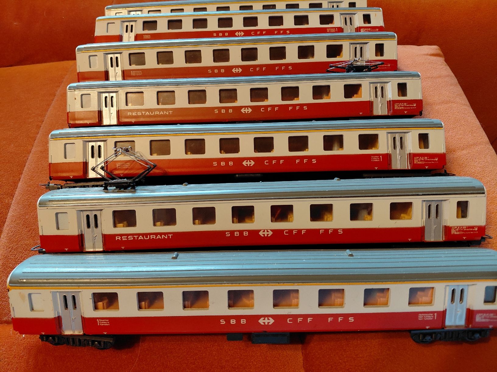 Lima Modellini di ferrovie: 7 Personenwagen von Lima – Usato da Balterswil venduto da mauz71