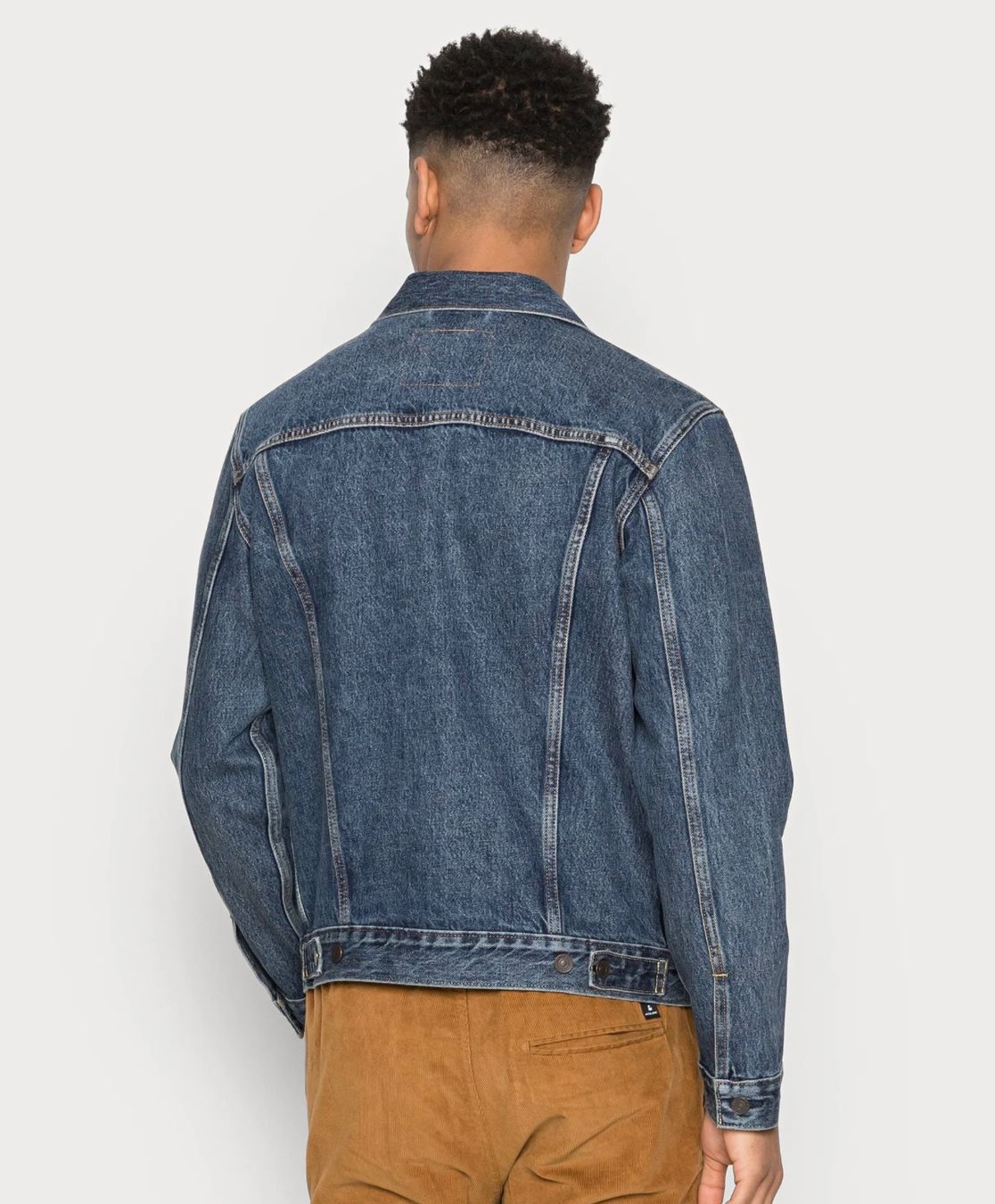 Levi's Jacken: Levi's® THE TRUCKER JACKET - Jeansjacke – Neu und originalverpackt aus Wittenbach von bes_k8vr 1