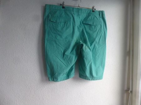 Bermuda Hose Grün Gr. 42,  NEU
