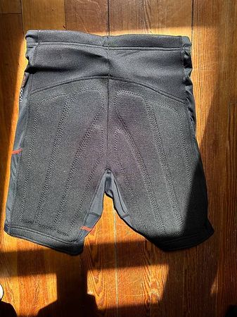 short en néoprène pour Kit surfeur