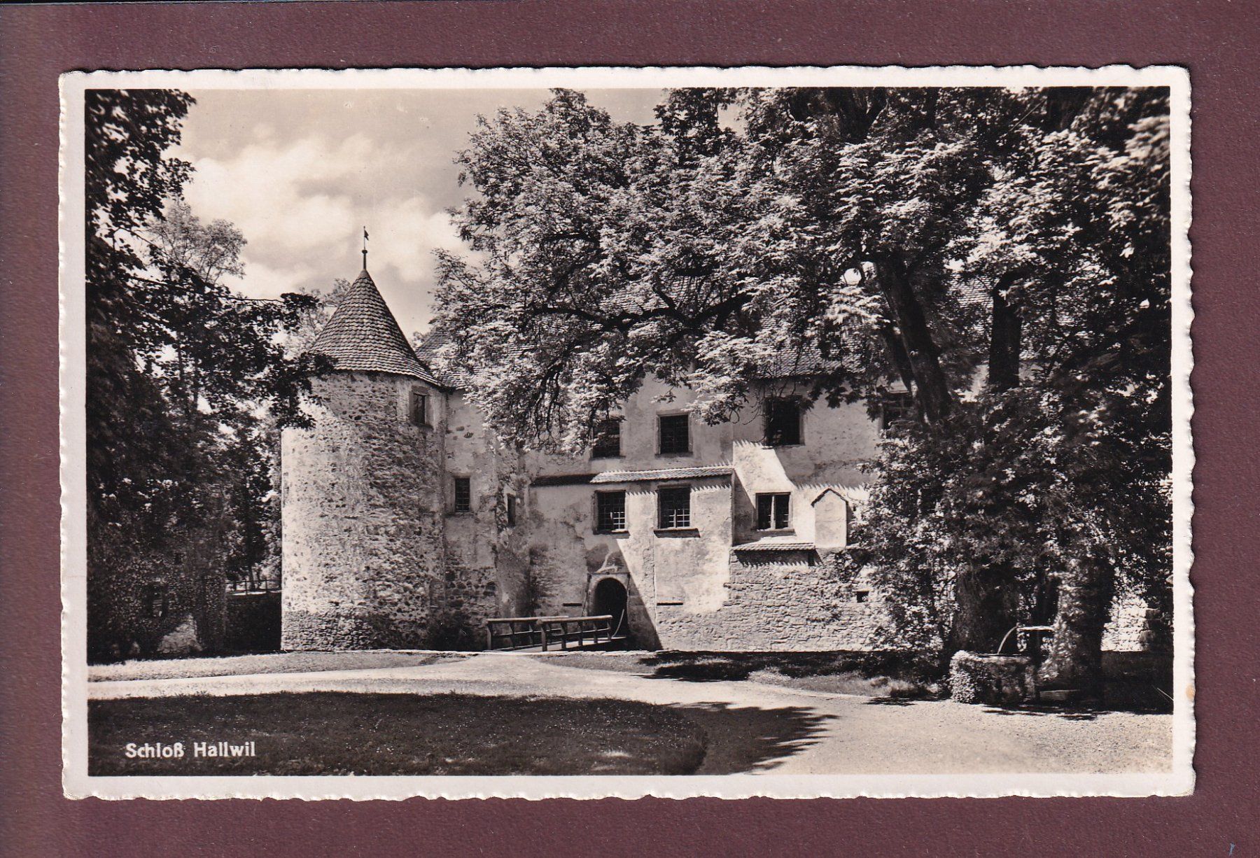 Cartoline postali: SCHLOSS HALLWIL – Usato da Pully venduto da nicecards