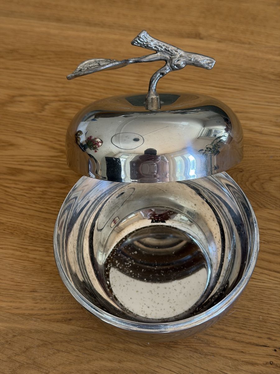 Tutte le decorazioni: Dose aus Metall mit Deckel in Apfelform – Usato da Luzern venduto da lang30 1