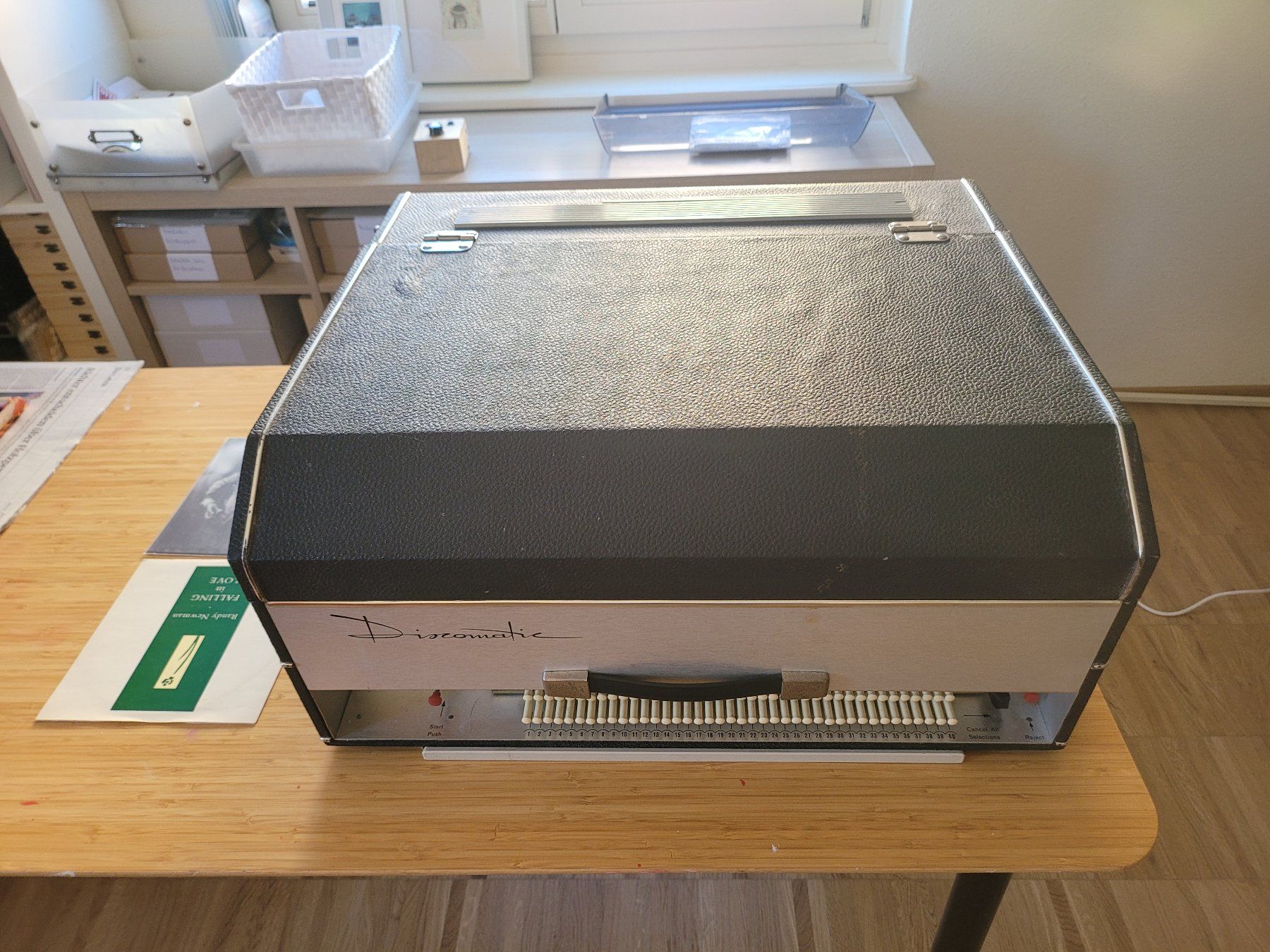 Musiktruhen: Jukebox Gerinvex Discomatic aka John Lennons I-pod – Gebraucht aus Winterthur von Yopoluk 2