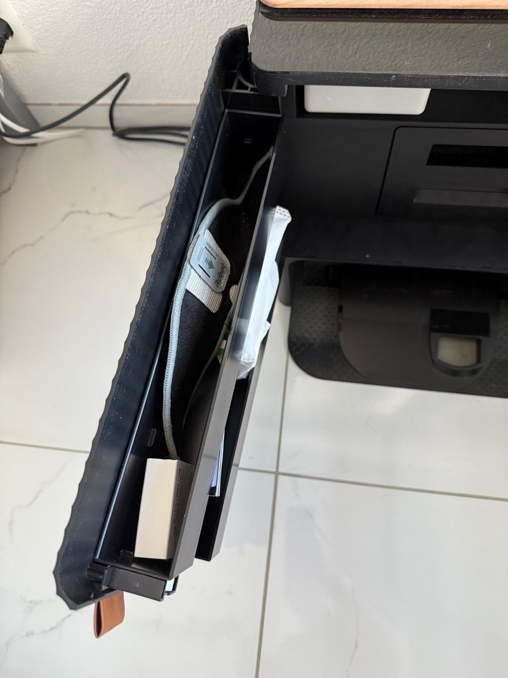 Irobot Staubsauger & Zubehör: Saugroboter - iRobot Roomba Combo j9+ – Gebraucht aus Au ZH von Nicolet0620 6