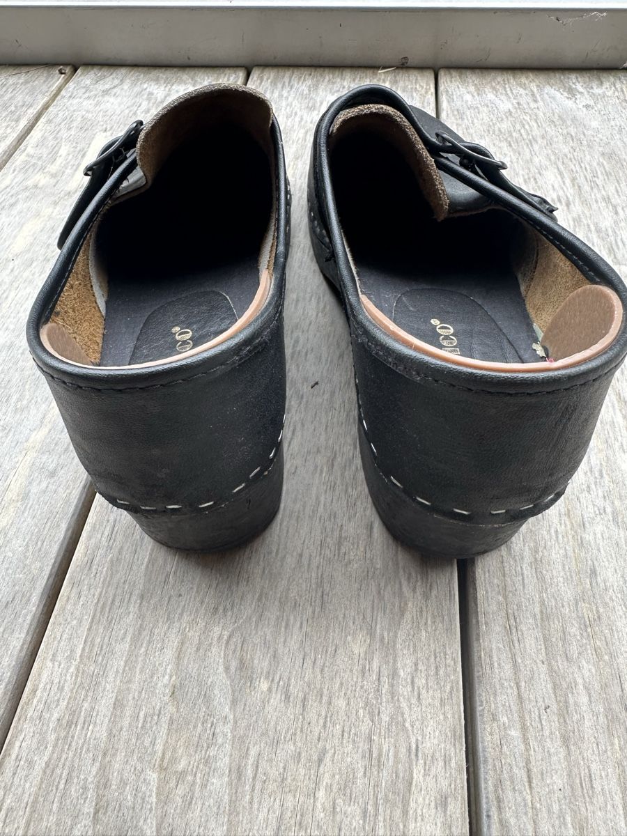 Scarpe da uomo: Clogs Schwarz Leder Grösse 42 gebraucht – Usato da Basel venduto da Faultier 3