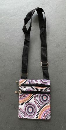 NEU Umhängetasche Crossbody Hippie Muster Style 17x14cm