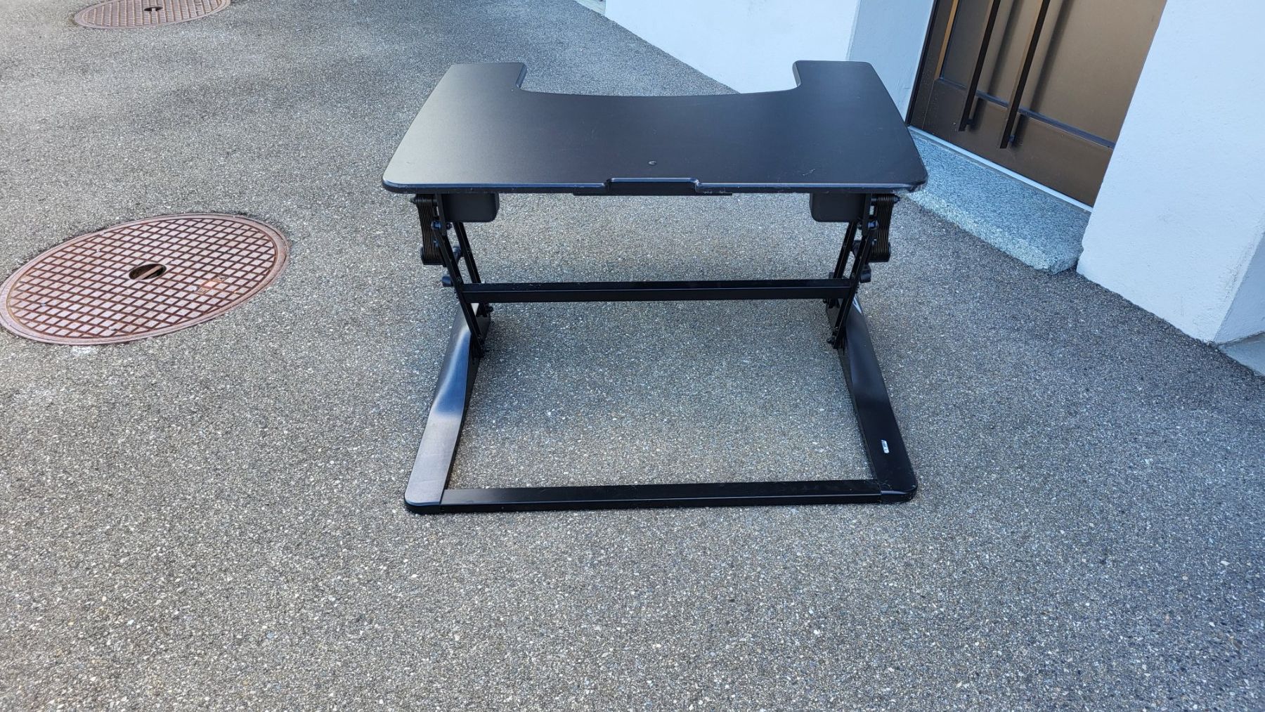 Scrivanie: Stehtisch schwarz Marke Nike SB gebraucht – Usato da Heiden venduto da bt-4532 1