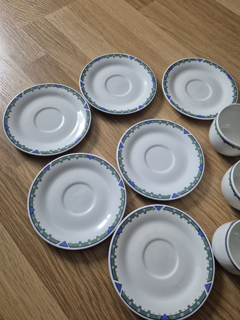 Set di piatti: Kaffeetassen, 6 Stk, mit Unterteller Tasse Teller – Usato da Langenthal venduto da Polarisstern 1